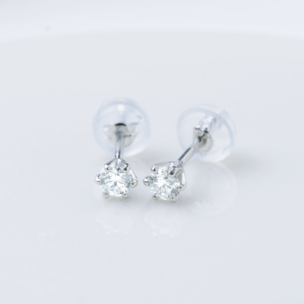 ダイヤモンドピアス WD 計0.2ct Dカラー Heart&Cupid PT900 プラチナ 6本爪 スタッド