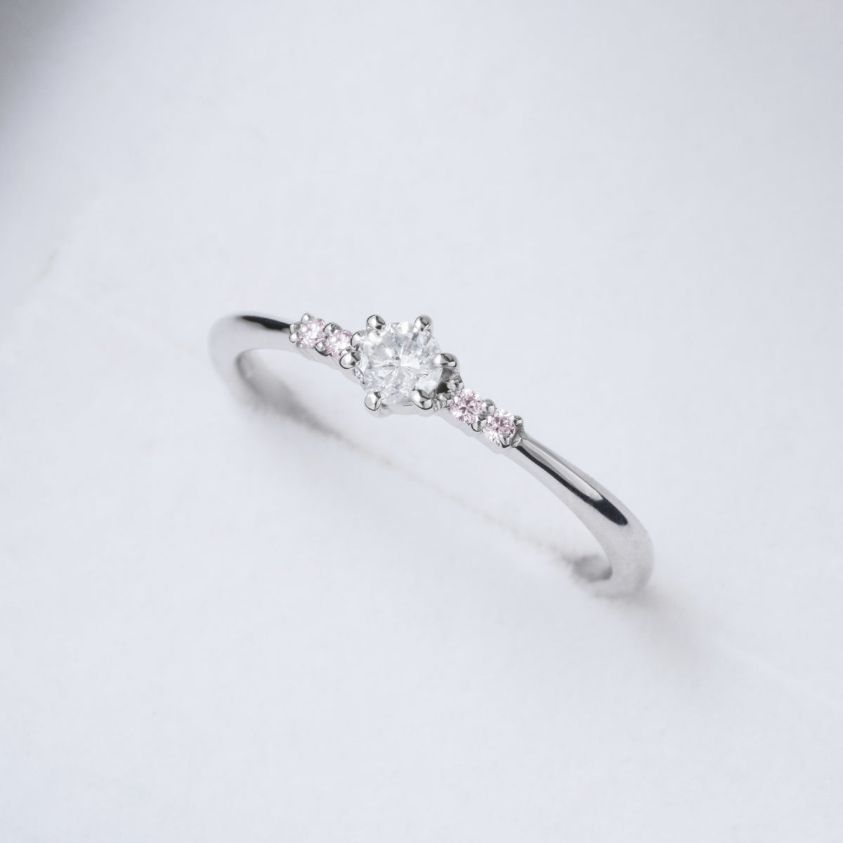 ピンクダイヤモンドリング 0.1ct-up PT900 プラチナ 6本爪留め ピンクダイヤ4石