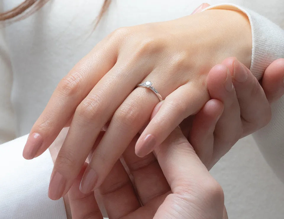 【鑑定書付きダイヤモンド】婚約指輪